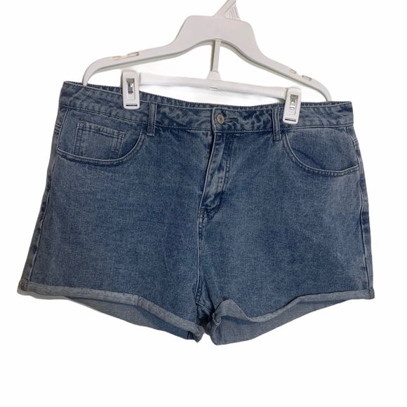 Shein Curve Jean Shorts Hand Painted Back Pockets - Picture 1 of 8